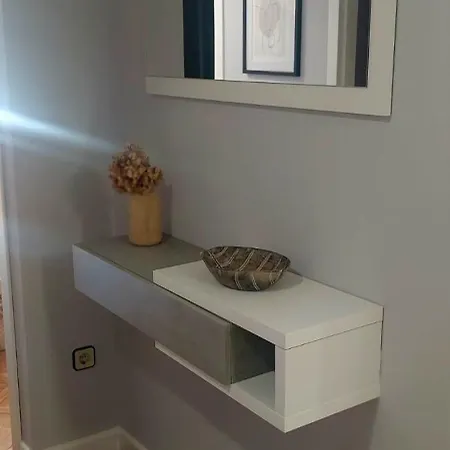 Aroel آكورونيا